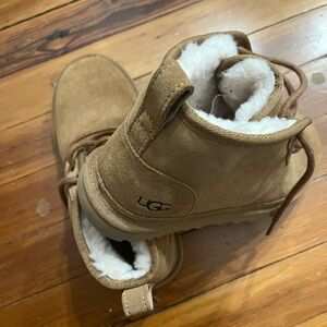 UGG Neumel tie boots
